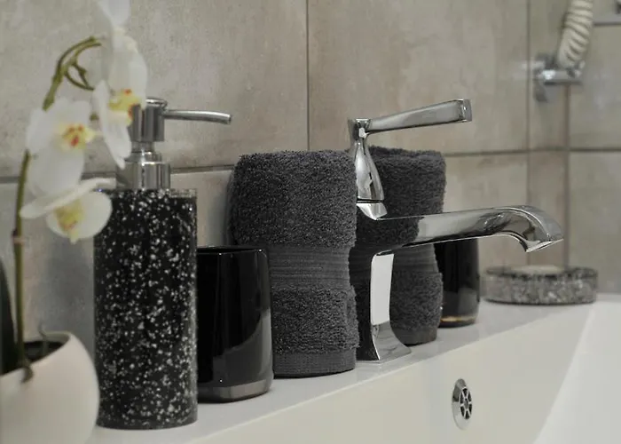 Apartment Silver *