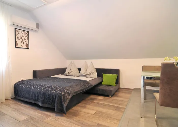 Apartment Silver *