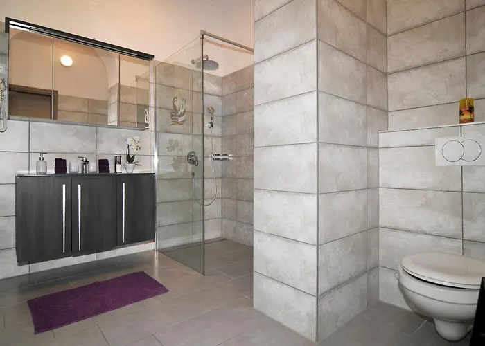 Silver Apartment